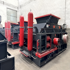 低轉(zhuǎn)速高壓力對(duì)輥制砂機(jī)，憑什么成為高品質(zhì)機(jī)制砂的 “粒形守護(hù)神”？