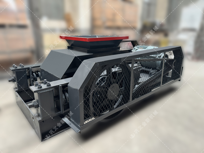 不挑食的 “實(shí)力派”：雙齒輥破碎機(jī)如何輕松應(yīng)對(duì)礦石開(kāi)采中的多樣物料？?