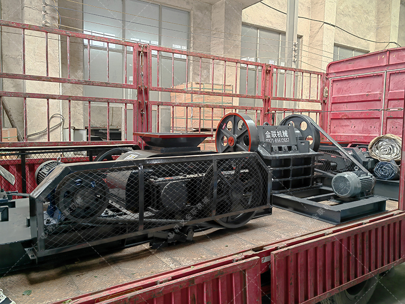 不挑食的 “實(shí)力派”：雙齒輥破碎機(jī)如何輕松應(yīng)對(duì)礦石開(kāi)采中的多樣物料？?